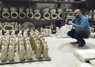 Peter Oakley during fieldwork in Jingdezhen