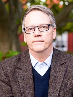 Dr Matthew Landrus