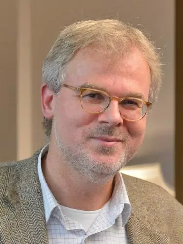 cd person arne schirrmacher