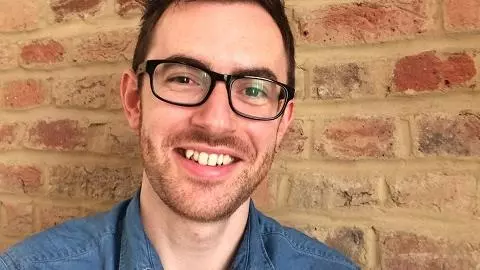 Dr Stephen Tuffnell