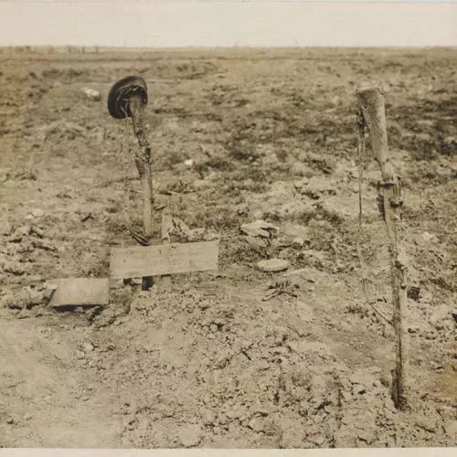 grave of an unknown british soldier near ginchy 1916 national army museum
