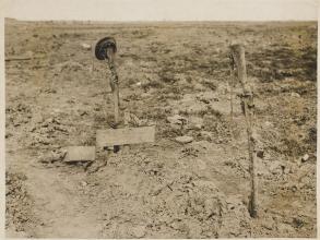 grave of an unknown british soldier near ginchy 1916 national army museum