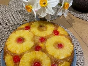 madeline white workshop coffee pineapple upside down cake